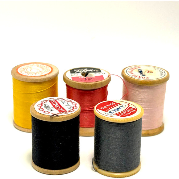 Vintage Thread On Wooden Spools Lot Of 30 - Picture 9 of 11